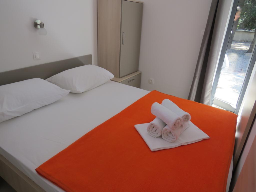 Camping Mia Bungalow & Mobile Home Weißenburg Zimmer foto